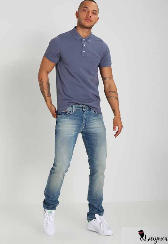 men's outfits with light blue jeans